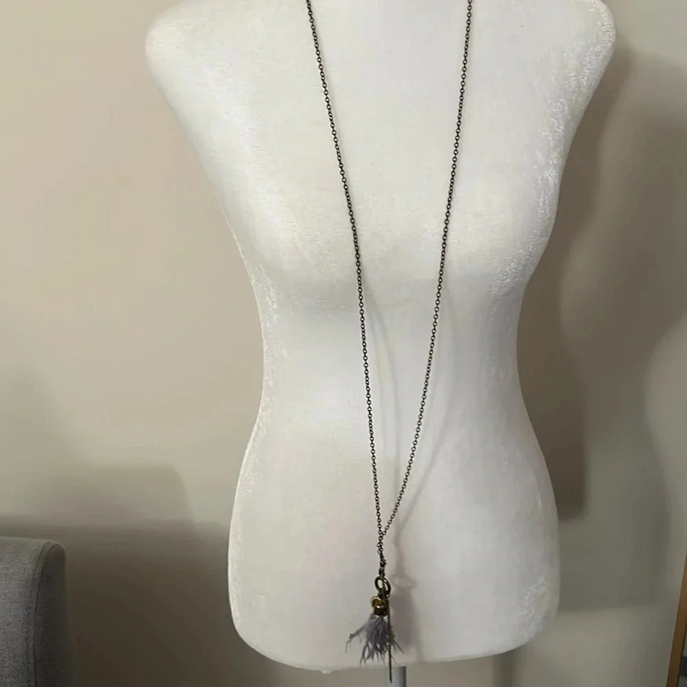 Feather chain necklace